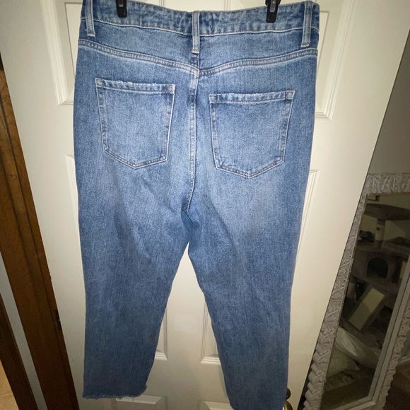 Distressed high waisted straight leg jean - Picture 3 of 3